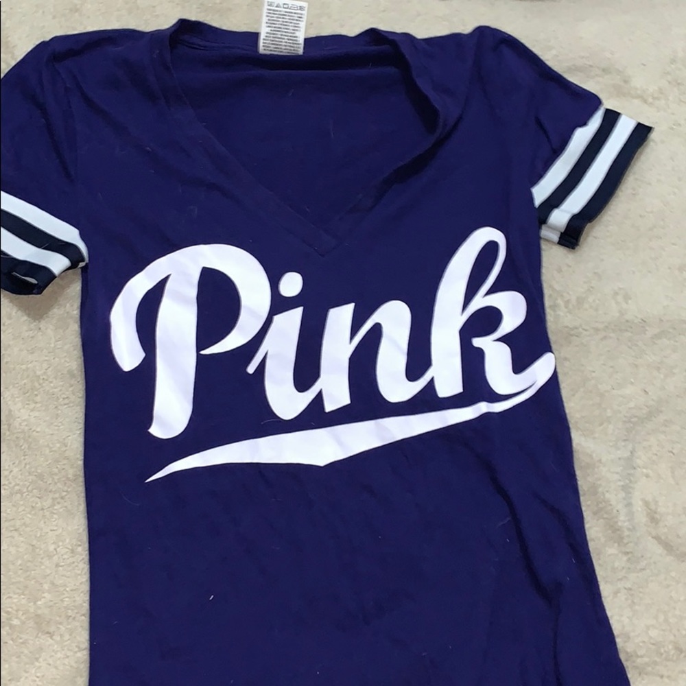 Violet V neck